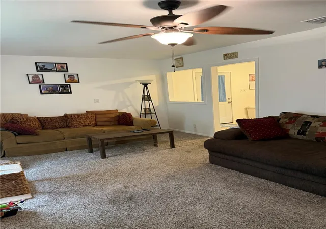Photo 3 of Sale Pending at 301 Lynch St, Smithville, TX 78957 | MLS# 6958077 | Listing updated on 2026-10-06