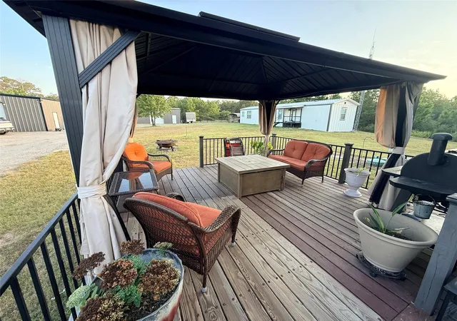 Photo 3 of Manufactured home for sale at 247 W Broken Tree Ln, Smithville, TX 78957 | MLS# 3510517 | Listing updated on 2026-10-06