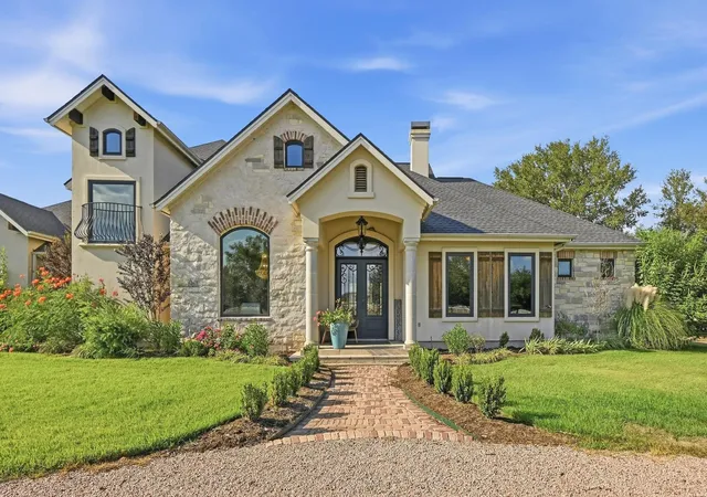 Photo 1 of Single family home for sale at 450 Colorado Dr, Cedar Creek, TX 78612 | MLS# 2079986 | Listing updated on 2026-10-08