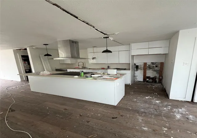 Photo 4 of Single family home for sale at 1144 Richardine Ave, Austin, TX 78721 | MLS# 7196318 | Listing updated on 2026-10-05