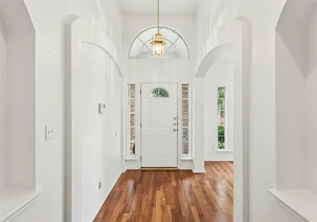 Photo 3 of Single family home for sale at 1421 Hargis Crk, Austin, TX 78717 | MLS# 2669674 | Listing updated on 2026-10-08