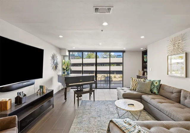 Listing Photo 1 - Condo for sale in building located at 40 N Interstate 35, Austin, TX 78701 - Unit #2C1