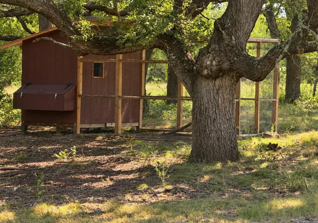 Photo 1 of House for sale at 463 Rolling Hills Dr, Lampasas, TX 76550 | MLS# 3641686 | Listing updated on 2026-10-02