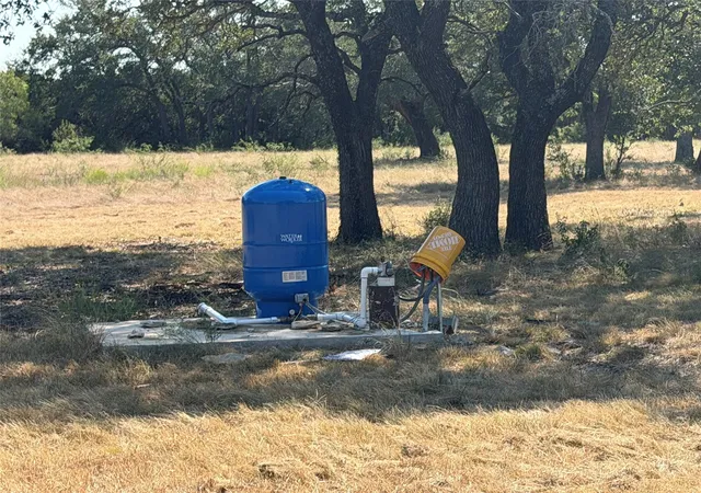 Photo 3 of House for sale at 463 Rolling Hills Dr, Lampasas, TX 76550 | MLS# 3641686 | Listing updated on 2026-10-02