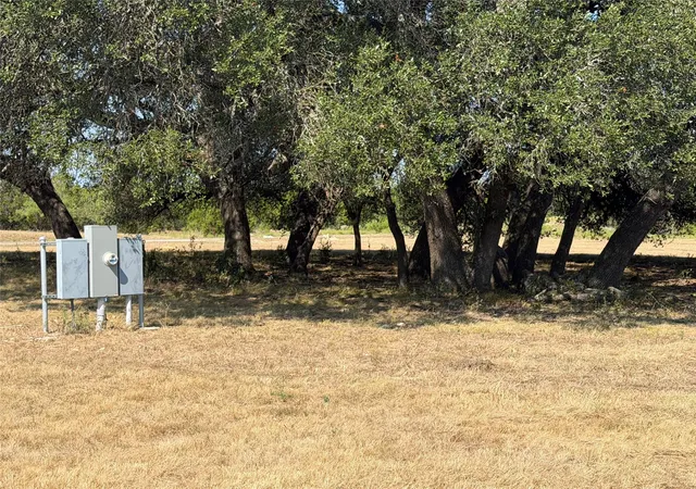 Photo 4 of House for sale at 463 Rolling Hills Dr, Lampasas, TX 76550 | MLS# 3641686 | Listing updated on 2026-10-02