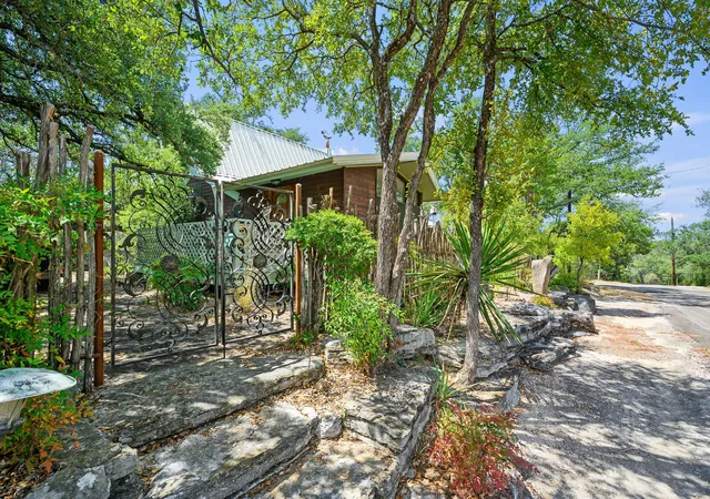 Photo 1 of Single family home for sale at 301 Yonder Dr, Spicewood, TX 78669 | MLS# 9193525 | Listing updated on 2026-10-07