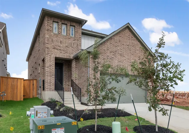 Photo 3 of Single family home for sale at 205 Hat Crk Dr, Liberty Hill, TX 78642 | MLS# 3530226 | Listing updated on 2026-09-30