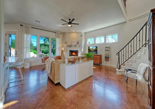 Photo 3 of Single family home for sale at 1902 Lakeway Blvd, Lakeway, TX 78734 | MLS# 6224855 | Listing updated on 2026-10-30