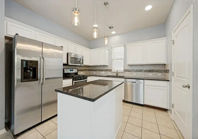 Photo 3 of Single family home for sale at 138 Wainscot Oak Way, San Marcos, TX 78666 | MLS# 4175028 | Listing updated on 2026-10-07