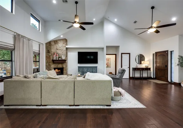Photo 3 of Single family home for sale at 116 Apache Trl, Georgetown, TX 78633 | MLS# 4778062 | Listing updated on 2026-10-10