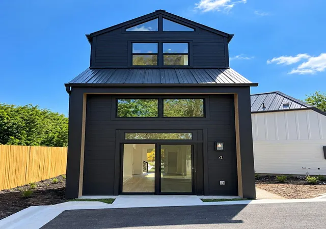 Photo 1 of Condo for sale at 605 E 55th Street #4, Austin, TX 78751 | MLS# 4857776 | Listing updated on 2026-10-07