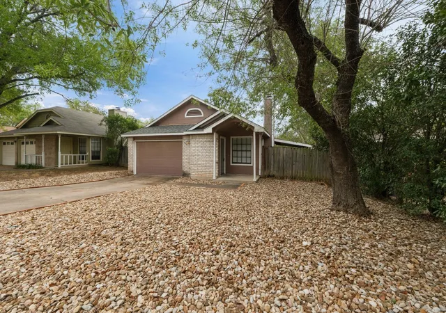 Photo 1 of Single family home for sale at 12323 Emery Oaks Rd, Austin, TX 78758 | MLS# 5971843 | Listing updated on 2026-10-08