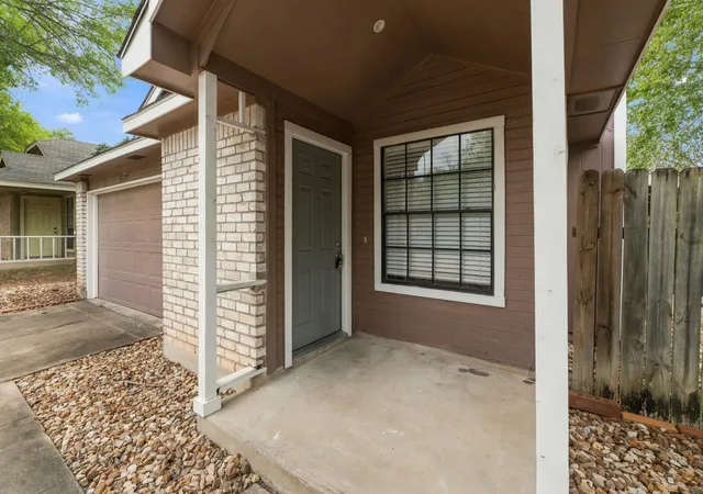 Photo 2 of Single family home for sale at 12323 Emery Oaks Rd, Austin, TX 78758 | MLS# 5971843 | Listing updated on 2026-10-08