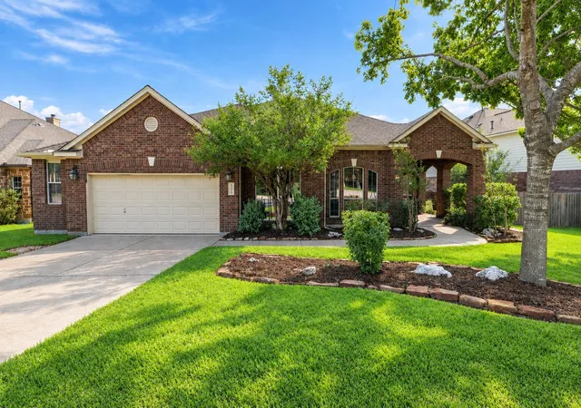 Photo 2 of Single family home for sale at 808 Cyn Springs Dr, Cedar Park, TX 78613 | MLS# 5158925 | Listing updated on 2026-10-08