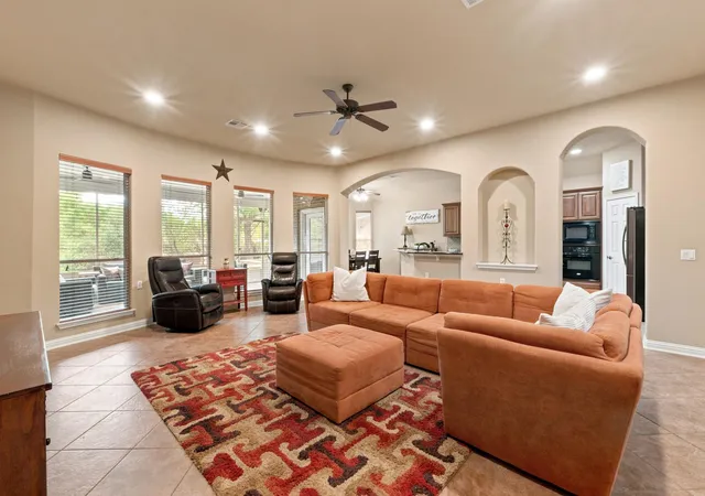 Photo 4 of Single family home for sale at 808 Cyn Springs Dr, Cedar Park, TX 78613 | MLS# 5158925 | Listing updated on 2026-10-08