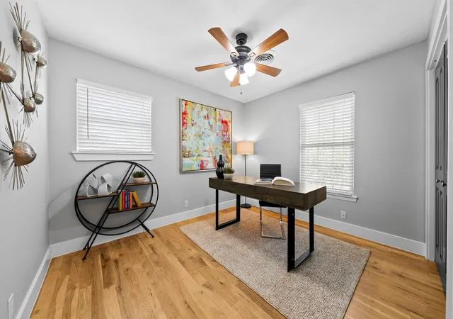 Photo 4 of Single family home for sale at 3001 Maplelawn Cir, Austin, TX 78723 | MLS# 4377595 | Listing updated on 2026-10-08