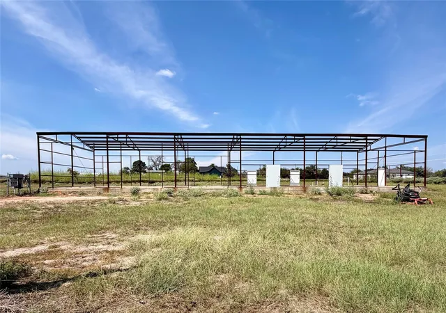 Photo 3 of Single family home for sale at 290 Richmond St, Mc Dade, TX 78650 | MLS# 3296364 | Listing updated on 2026-09-30