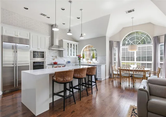 Photo 3 of Single family home for sale at 7435 Fireoak Dr, Austin, TX 78759 | MLS# 4979440 | Listing updated on 2026-10-09