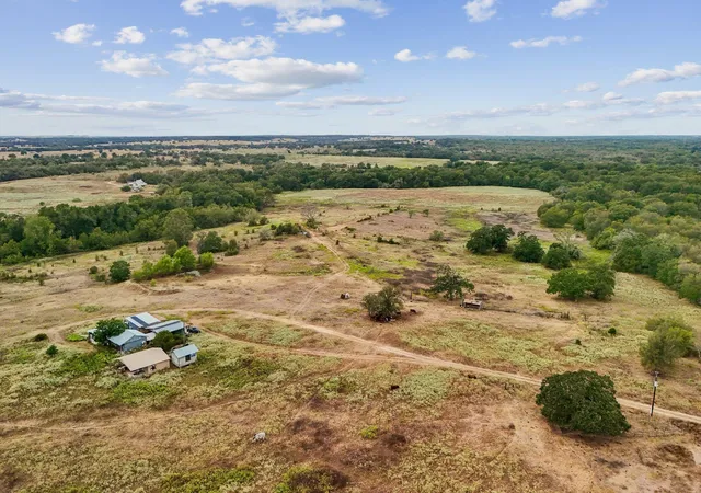 Photo 1 of House for sale at 1090 Private Rd 7046, Elgin, TX 78621 | MLS# 5615220 | Listing updated on 2026-10-03