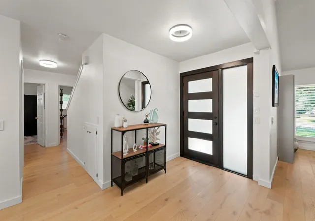 Photo 2 of Single family home for sale at 4004 Austin Woods Dr, Austin, TX 78759 | MLS# 5242548 | Listing updated on 2026-10-08