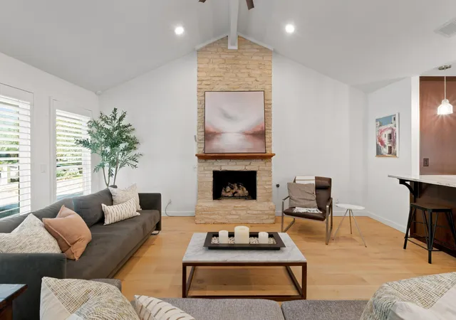 Photo 4 of Single family home for sale at 4004 Austin Woods Dr, Austin, TX 78759 | MLS# 5242548 | Listing updated on 2026-10-08