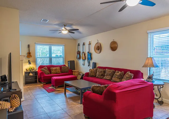Photo 2 of Single family home for sale at 3319 Settlement Dr, Round Rock, TX 78665 | MLS# 9490270 | Listing updated on 2026-10-04