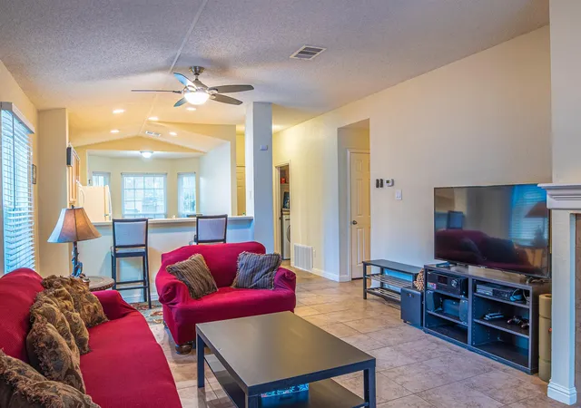 Photo 3 of Single family home for sale at 3319 Settlement Dr, Round Rock, TX 78665 | MLS# 9490270 | Listing updated on 2026-10-04
