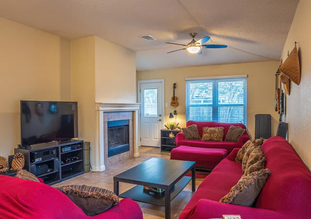 Photo 3 of Single family home for sale at 3319 Settlement Dr, Round Rock, TX 78665 | MLS# 9490270 | Listing updated on 2026-10-04