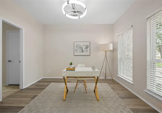 Photo 3 of Single family home for sale at 10911 Grassmere Ct, Austin, TX 78739 | MLS# 9320284 | Listing updated on 2026-10-09