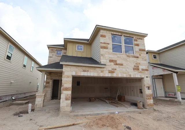 Photo 1 of Single family home for sale at 467 Bishop Wood Rd, Dripping Springs, TX 78620 | MLS# 5330709 | Listing updated on 2026-10-05