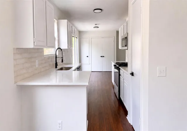 Photo 2 of Single family home for sale at 13800 Spring Heath Rd, Pflugerville, TX 78660 | MLS# 1779914 | Listing updated on 2026-10-06
