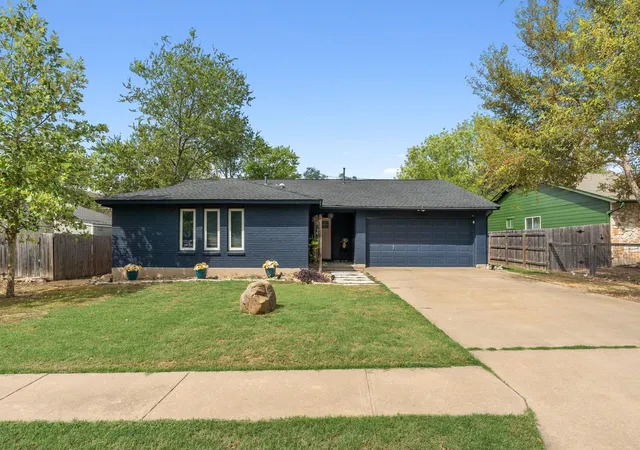 Single family home for sale at 9104 Texas Oaks Dr, Austin, TX 78748 | MLS# 9679802