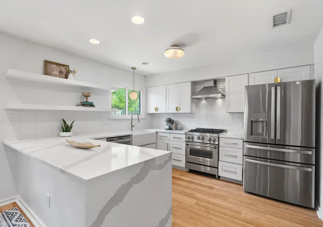 Photo 3 of Single family home for sale at 9104 Texas Oaks Dr, Austin, TX 78748 | MLS# 9679802 | Listing updated on 2026-10-27