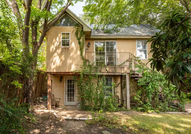 Photo 3 of Single family home for sale at 2410 Dormarion Ln, Austin, TX 78703 | MLS# 2766611 | Listing updated on 2026-10-07