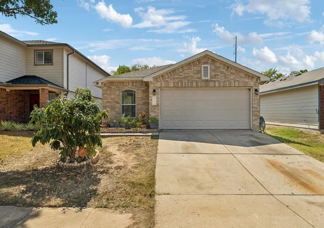 Single family home for sale at 7209 Cayenne Ln, Austin, TX 78741 | MLS# 8189218