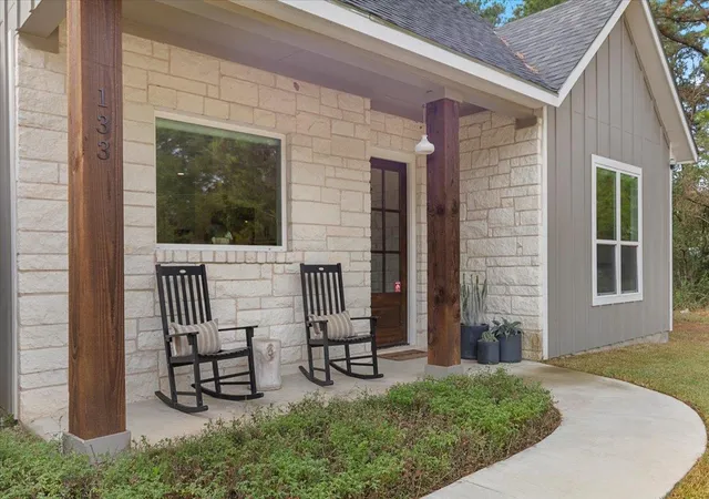 Photo 3 of Single family home for sale at 133 Lake Point Way, Bastrop, TX 78602 | MLS# 5842729 | Listing updated on 2026-10-07