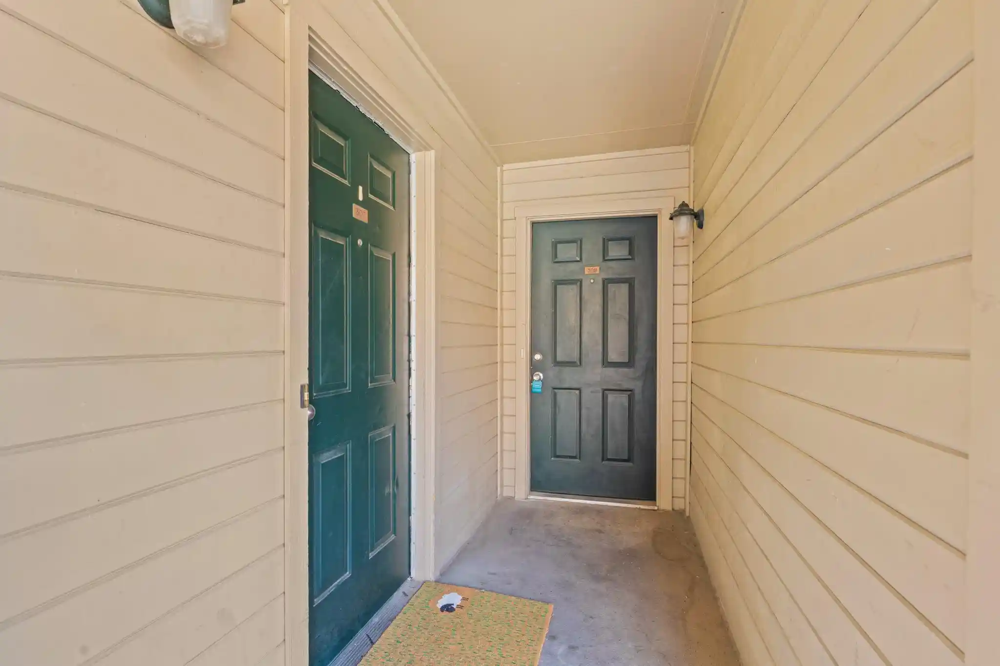 Listing Photo 40 - Condo for sale in 106 E 30Th St located at 106 E 30Th St, Austin, TX 78705 - Unit #308