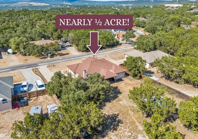 Photo 1 of Single family home for sale at 6005 La Mesa St, Lago Vista, TX 78645 | MLS# 9683312 | Listing updated on 2026-10-03