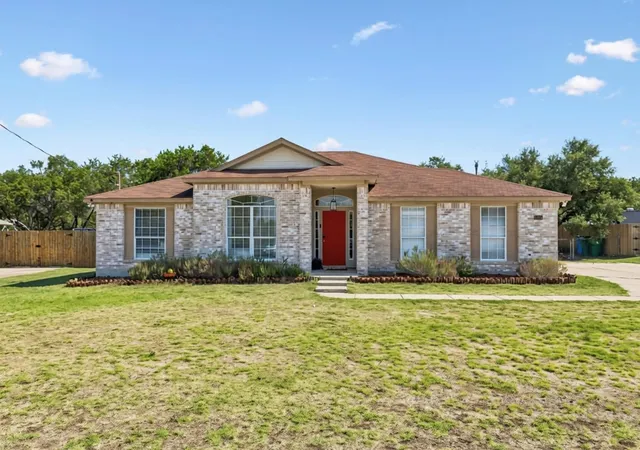 Photo 2 of Single family home for sale at 6005 La Mesa St, Lago Vista, TX 78645 | MLS# 9683312 | Listing updated on 2026-10-03
