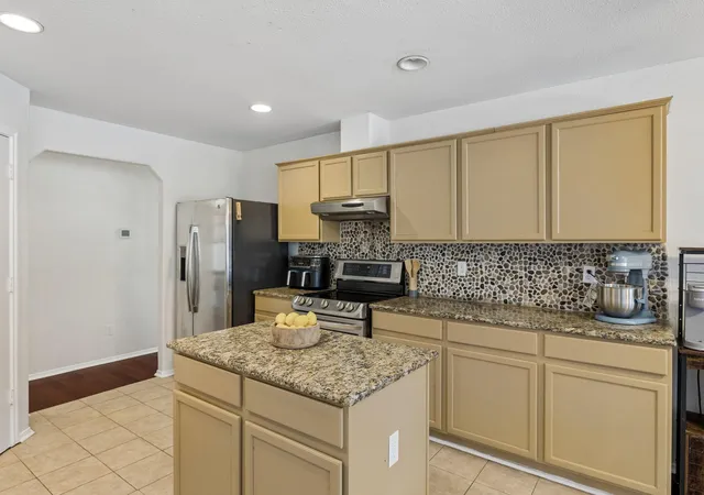 Photo 4 of Single family home for sale at 6005 La Mesa St, Lago Vista, TX 78645 | MLS# 9683312 | Listing updated on 2026-10-03