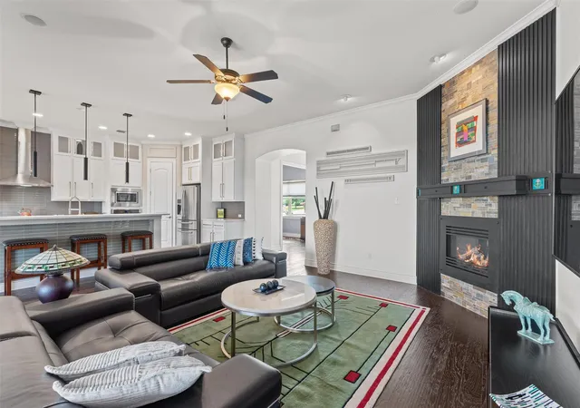Photo 2 of Single family home for sale at 236 Standing Oak Dr, Georgetown, TX 78633 | MLS# 1979372 | Listing updated on 2026-10-18