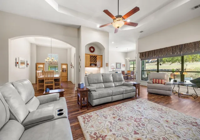 Photo 3 of Single family home for sale at 47 Doolittle Dr, Wimberley, TX 78676 | MLS# 6299494 | Listing updated on 2026-10-01