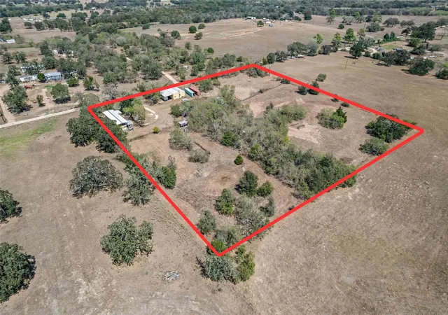 Photo 1 of Manufactured home for sale at 336 Boulder Ln, Dale, TX 78616 | MLS# 3601553 | Listing updated on 2026-10-09