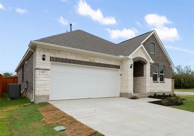 Photo 3 of Single family home for sale at 553 Redding Way, Georgetown, TX 78633 | MLS# 9564047 | Listing updated on 2026-10-01