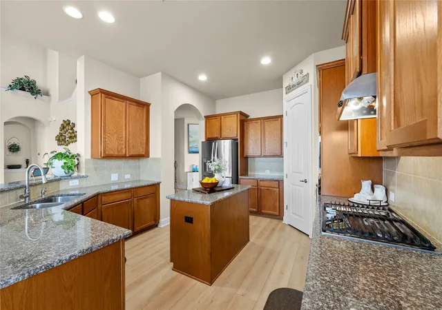 Photo 4 of Single family home for sale at 109 Wake Grv, Buda, TX 78610 | MLS# 1934531 | Listing updated on 2026-10-03