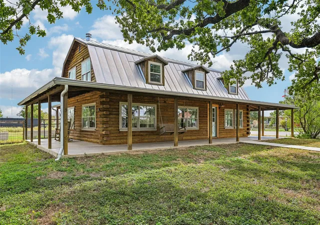 Photo 4 of Single family home for sale at 202 Loring St, Stonewall, TX 78671 | MLS# 5359010 | Listing updated on 2026-10-06