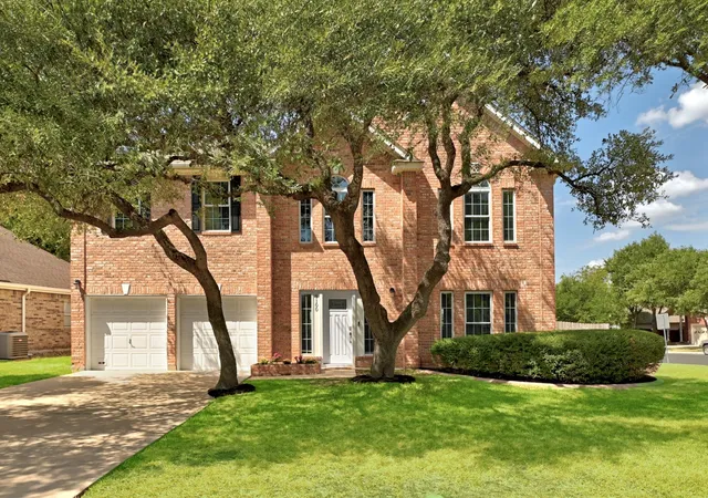 Photo 1 of Single family home for sale at 9100 Amanda Dr, Austin, TX 78729 | MLS# 9033946 | Listing updated on 2026-10-08