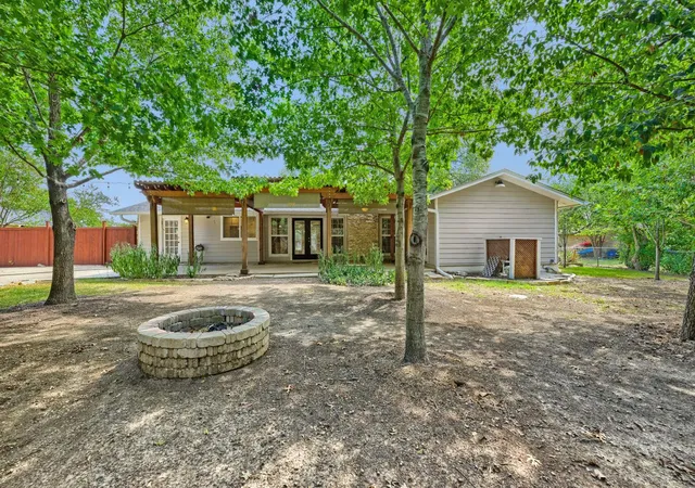Photo 3 of Single family home for sale at 13100 Running Deer Trl, Manchaca, TX 78652 | MLS# 2300058 | Listing updated on 2026-10-08