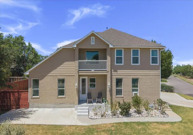 Photo 1 of Single family home for sale at 1106 Greenlawn Blvd, Round Rock, TX 78664 | MLS# 6168146 | Listing updated on 2026-10-08
