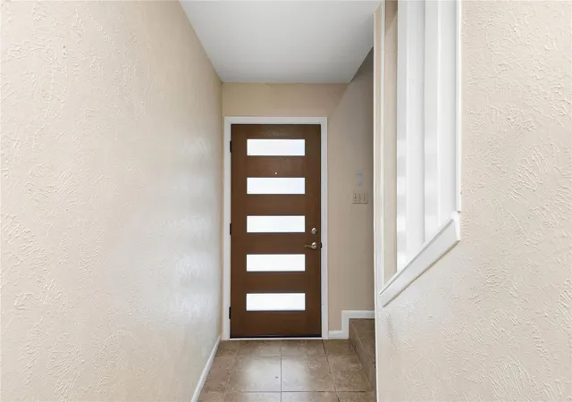 Photo 3 of Single family home for sale at 6103 Smith Oak Trl, Austin, TX 78749 | MLS# 5670579 | Listing updated on 2026-10-02
